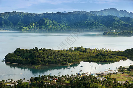 斐济Vanua Levu岛和Nawai岛海岸线海岸旅行天空游艇爬坡异国帆船海景情调图片