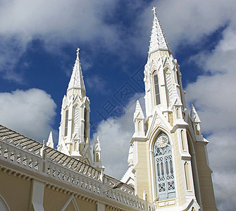 圣维尔根圣图阿里奥朝圣教堂 伊斯拉玛加里塔图片