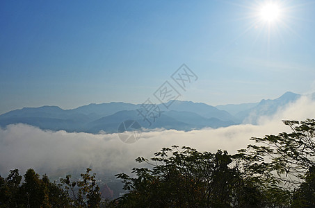 泰国美丽风景 泰国高地天空戏剧性环境植物岩石旅游蓝色日落草地图片