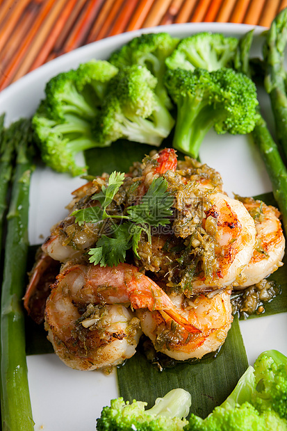 带蔬菜的虾类运动食物美食餐厅烹饪海鲜宏观黄油胡椒对虾碳水图片