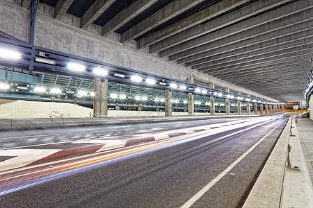 城市高速公路路道隧道的抽象速度运动 向香港中央中心方向的模糊移动;以及图片