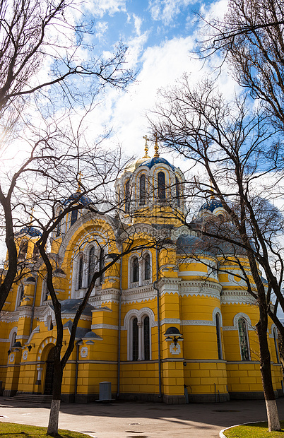 乌克兰基辅圣沃洛季米尔正统教堂文化国家宗教历史大教堂信仰遗产天空树干避难所图片