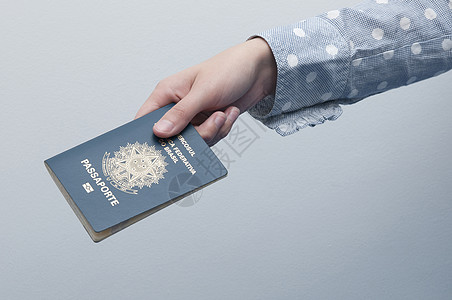 持有巴西护照的白种女人国际国籍权利外交国家蓝色游客旅游签证邮票图片