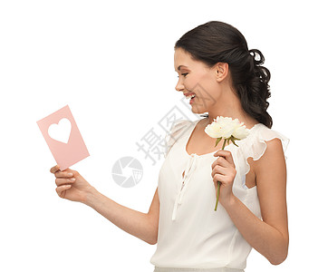 婚礼卡片持有花和明信片的年轻妇女新娘展示邮政微笑婚礼女性女子未婚惊喜女士背景