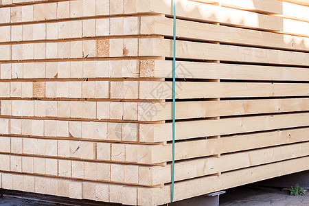 存放在仓库中的木制面板贮存木头零售硬件建造木材材料镶板工厂货架图片
