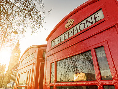 电话箱和伦敦时钟塔(Clock Tower)图片