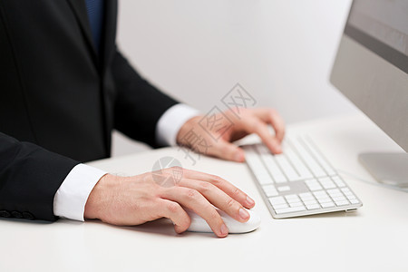拥有计算机的商务人士老板报告会计键盘教育商业办公室电子邮件博客商务图片