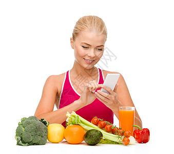 碎屏手机女用蔬菜指着智能手机的人互联网女孩数数生物菜单食谱程序损失维生素生态背景