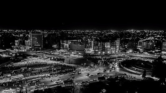 对亚的斯亚贝巴的空中观察场景城市建筑交通街道首都文明房屋建筑学市中心背景图片