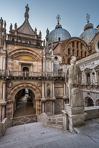 (Doge宫)和圣马尔科大教堂 威尼斯高清图片