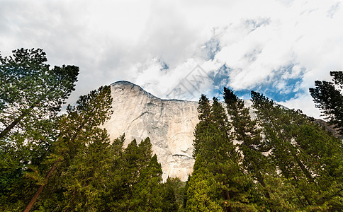 约塞米特人山脉旅行公园悬崖风景红杉船长树木反射圆顶图片