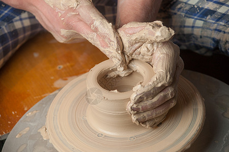 陶匠的手陶器水壶手指制造业女士血管作坊制品花瓶模具图片