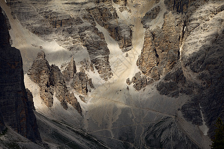 多洛米特旅行编队远足地形石头冒险晴天荒野顶峰远景图片