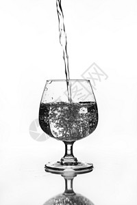 含水的葡萄酒杯酒杯玻璃蓝色液体派对餐厅运动酒吧生活酒精图片