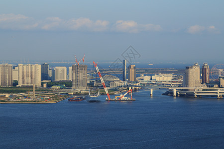 日本秋余市风和海建筑摩天大楼市中心建筑学港口蓝色天空海洋旅行景观图片