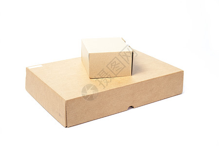 一个大盒子上的小棕色纸盒图片