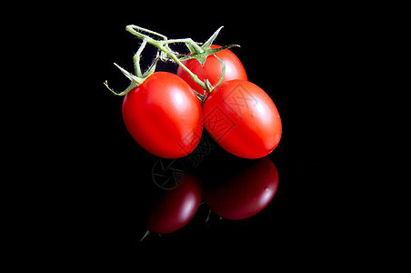 黑色的番茄西红柿植物蔬菜叶子红色营养绿色食物农业沙拉图片