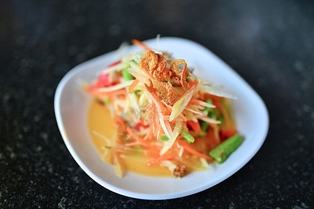 木薯沙拉草本植物蔬菜木瓜长豆绿色酸味美食家食物香料柠檬背景图片