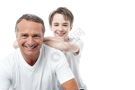 快乐的成熟父亲和儿子图片