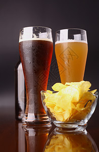 啤酒杯工艺土豆酒精啤酒筹码液体玻璃小麦小吃扣篮背景图片