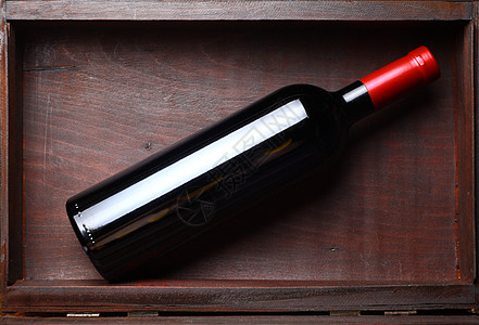 一瓶红酒红色奢华木头盒子美食瓶子展示案件图片