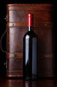 一瓶红酒红色奢华美食盒子瓶子木头案件图片