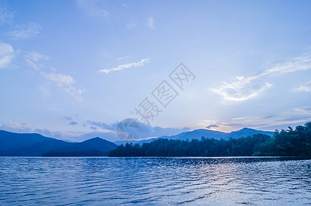 北卡罗莱纳的北卡罗来纳天空码头风景坡道移动钓鱼叶子系统通信皮艇图片