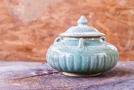 木材用旧陶瓷炉工艺手工摄影制品黏土沙锅用具状况陶瓷植物图片