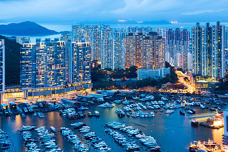 晚上在香港的阿伯丁天空天际爬坡城市台风建筑学港口旅行建筑顶峰图片