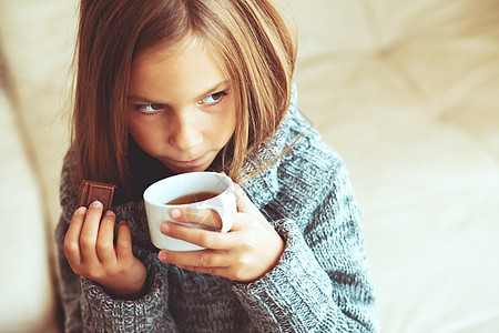 儿童喝茶茶孩子静物羊毛甜点房子青春期童年巧克力咖啡食物图片