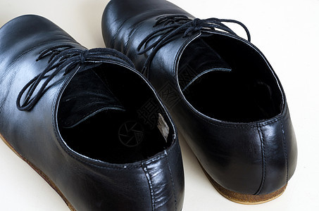 黑男子皮鞋高跟鞋橡皮鞋类鞋带男性黑色男人衣服皮革脚跟图片
