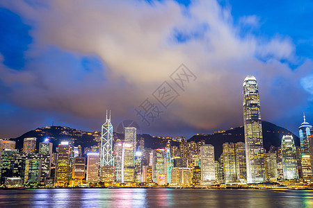 维多利亚港港香港经济场景港口旅行建筑学码头摩天大楼风景商业金融图片