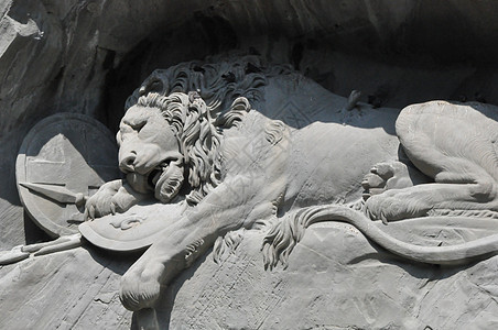 瑞士卢塞恩的狮子纪念碑城堡太阳旅游建筑学青铜文化艺术房子国家历史性图片