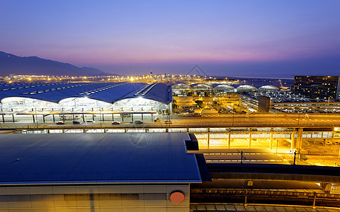 傍晚的香港国际机场运输街道蓝色天空日落旅行城市踪迹场景天际图片