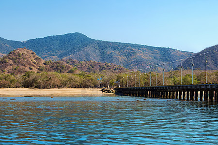 科莫多岛公园天堂阳光国家天空旅游风景海洋海岸线热带图片