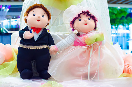 甜甜的婚礼男伴和女洋娃娃恋人仪式女士男人婚姻已婚妻子幸福白色庆典图片