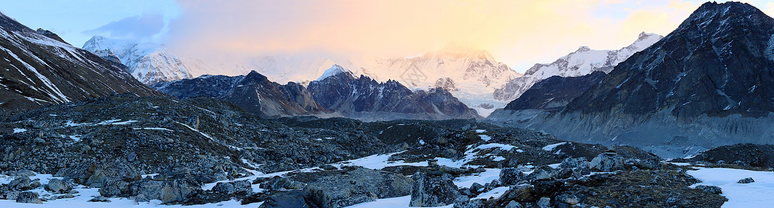 喜马拉雅山玉山日出图片