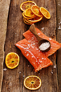 生鲑鱼的切片乡村鱼片厨房饮食桌子红色寿司橙子食物美食图片