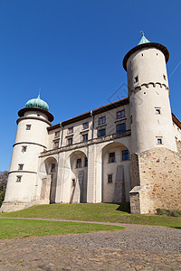 波兰城堡的画面背景图片