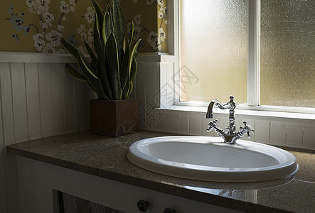 现代卫生间旧旧回式自来水流域管道浴室装饰跑步白色脸盆龙头合金水龙头风格图片
