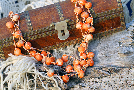 民族手工木制木制项链和旧木制胸制品叶子围巾手镯装饰品魅力陶瓷木头珠子树叶图片