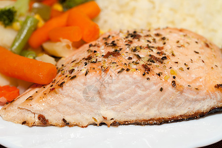 健康饮食 蔬菜鲑鱼和蔬菜油炸海鲜柠檬胡椒饮食午餐食物餐厅盘子营养图片
