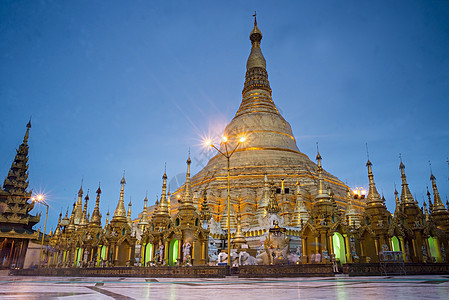 缅甸仰光的Shwedagon塔金子佛塔地方旅游地标宗教地点寺庙国际宝塔图片