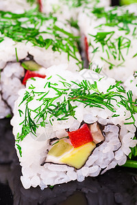 素食寿司卷蔬菜餐厅美食筷子盘子海苔菜单食物鱼片酱油背景图片