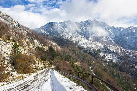 阿普安阿尔卑斯山雪护栏蓝色平板岩石积木天空方法石头萃取矿工图片