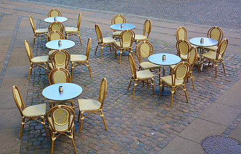 空空街头咖啡厅椅子露天桌子酒吧长凳餐厅咖啡馆背景图片