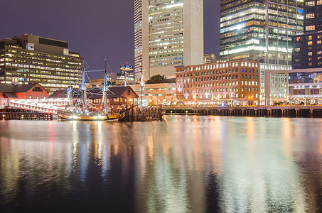 波士顿港和金融区银行业观光名胜地标商业风景海岸目的地建筑学景观天际图片