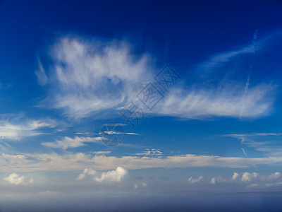 美丽的海和云云天空太阳天气热带季节场景假期旅行晴天墙纸海浪图片