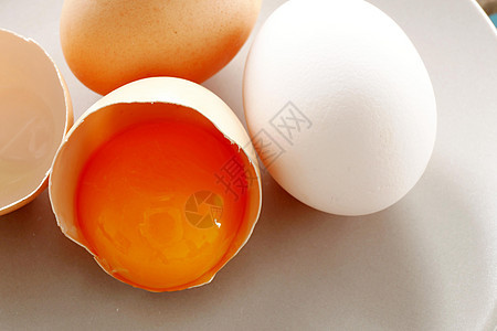蛋和蛋黄食物液体动物农场饮食早餐营养家禽黄色母鸡图片