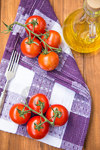 西红茄团体纺织品圆圈红色黄色水果食物紫色白色高清图片